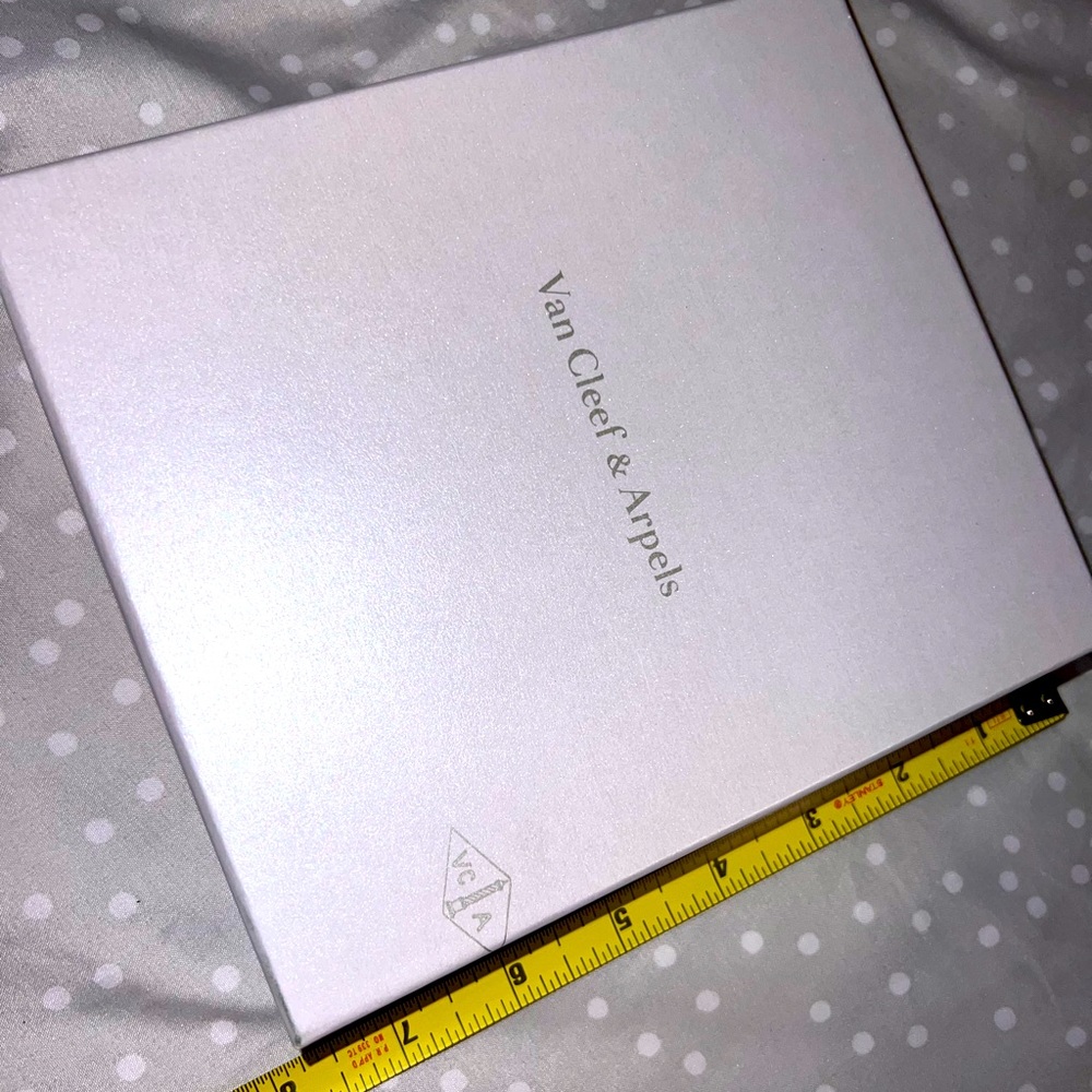 Van Cleef & Arpels Box